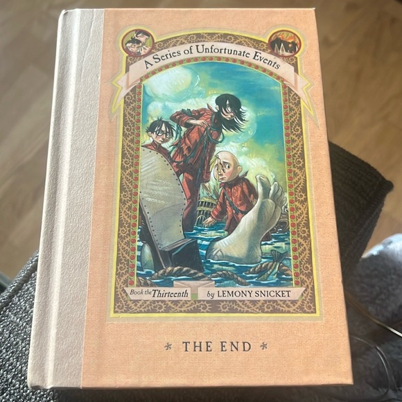 A series of unfortunate events *the End* - Picture 3 of 4